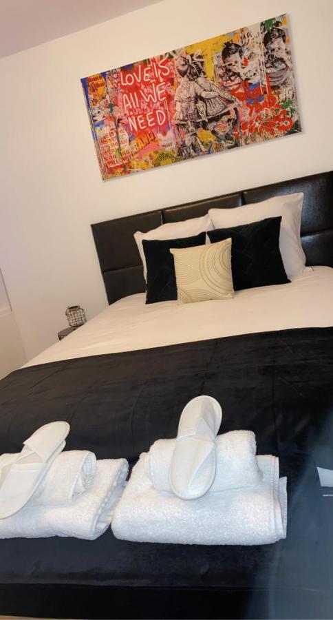 L'AppartE Black Superbe Appartement Pop ! بُيزانكون المظهر الخارجي الصورة